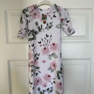 Bamboo knotted gown and hat set ✨